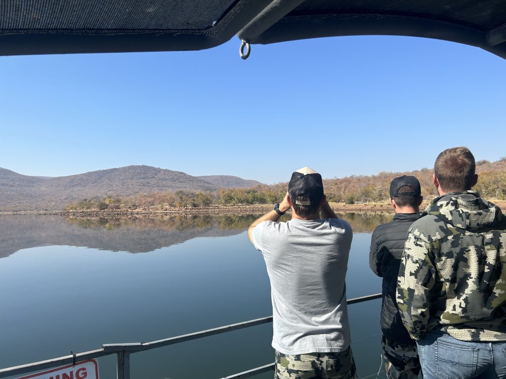 1 Day | Pontoon & Fishing Adventure